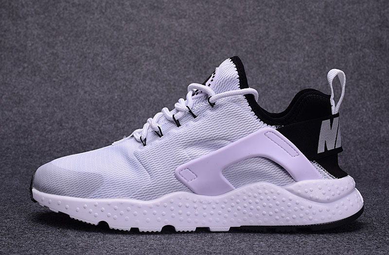 basket nike huarache blanche